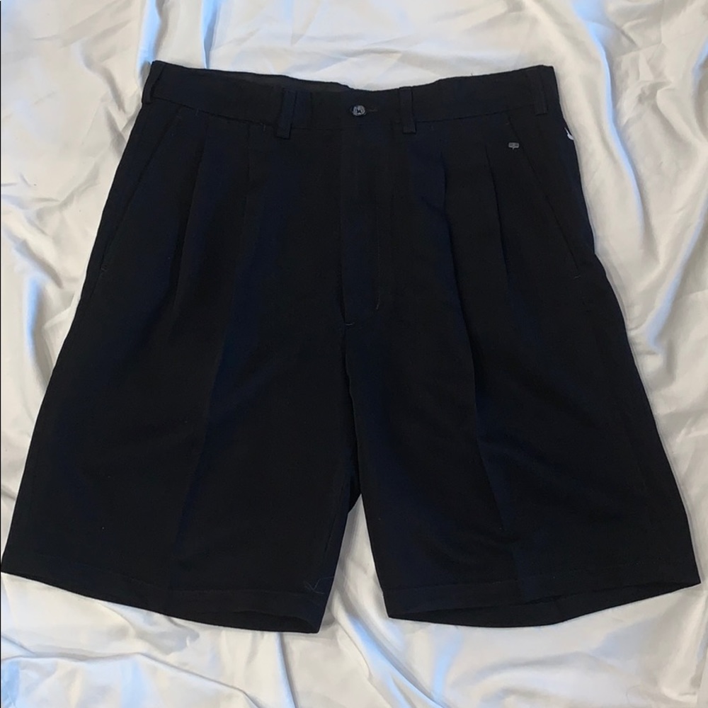 Pleated Men’s Callaway Golf Shorts Size 34
